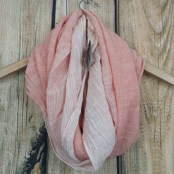 Francesca's Collections Other - Francescas infinity scarf Francesca's Collections Other - Francescas infinity scarf